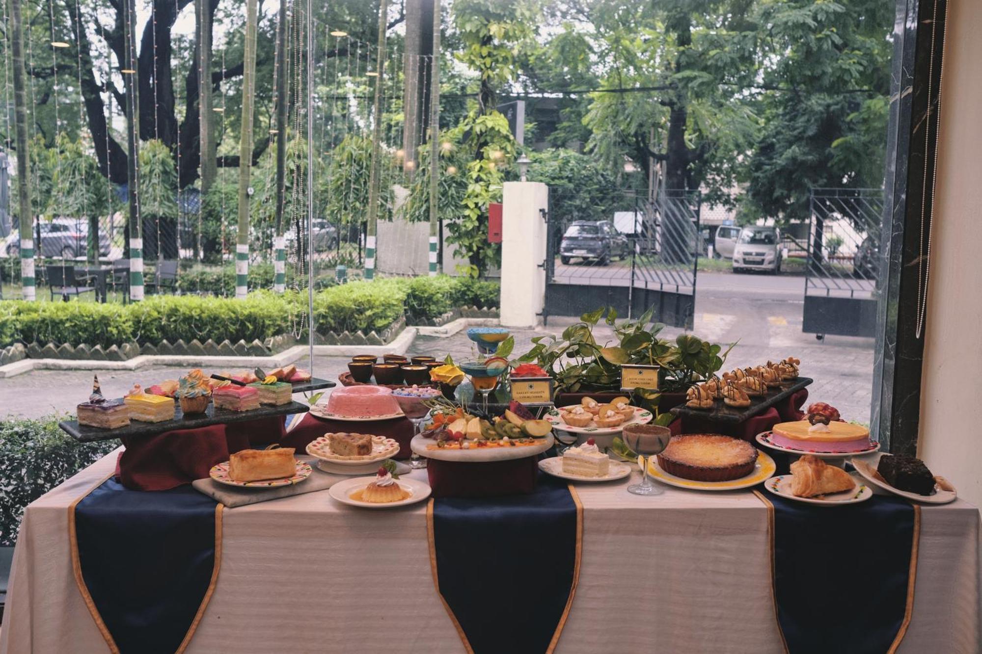 Peerless Hotel Durgapur Exterior foto